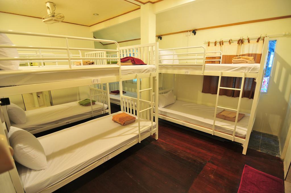 October Hostel Ko Phi Phi Zimmer foto
