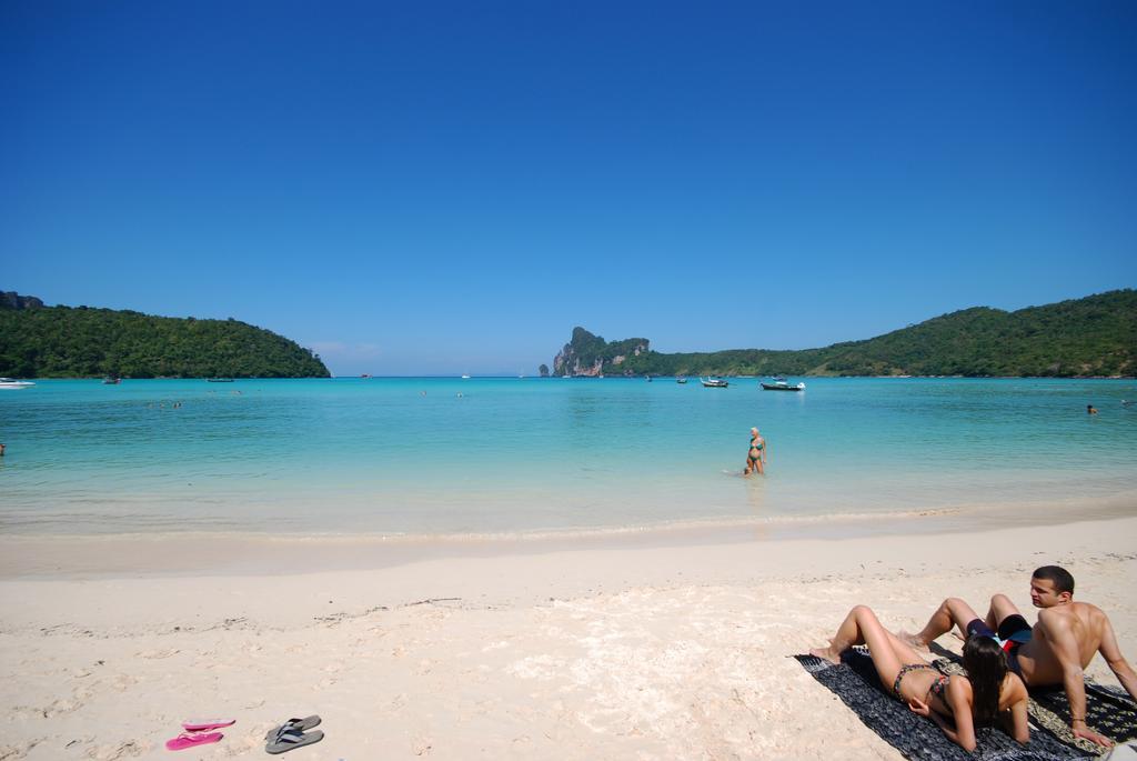 October Hostel Ko Phi Phi Exterior foto