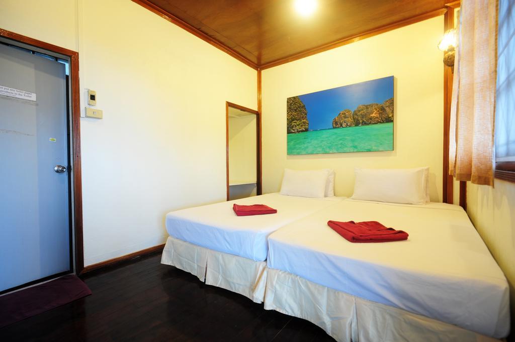 October Hostel Ko Phi Phi Exterior foto